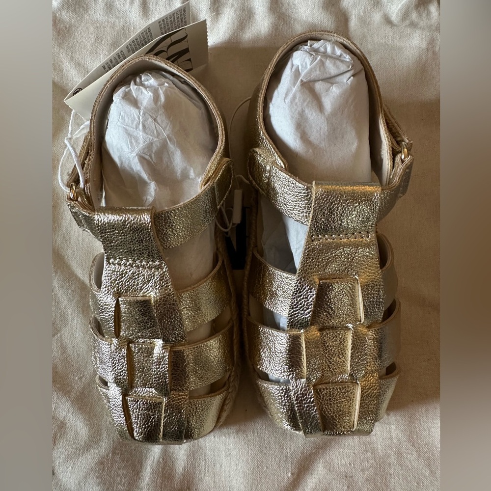 Brand NWT - Zara Kids Metallic Jute Fisherman Sandals, Size 8.